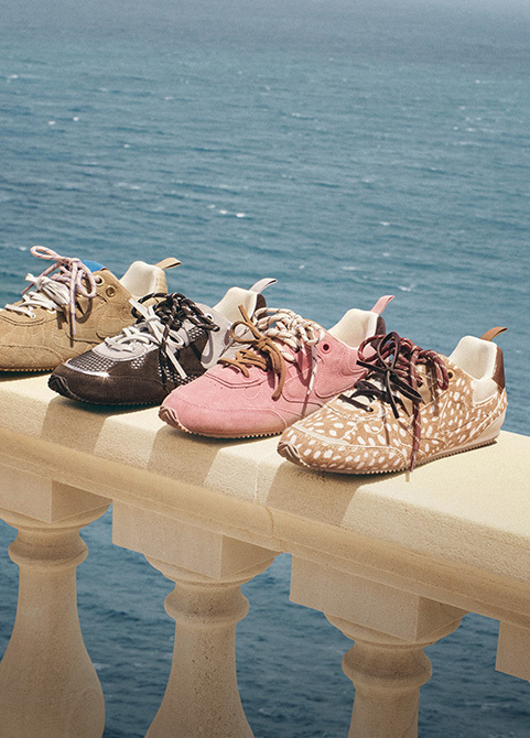 Sneakers
